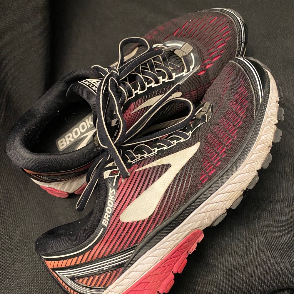 Brooks-Ghost 10,‎ Pink/Black, Size:6.5